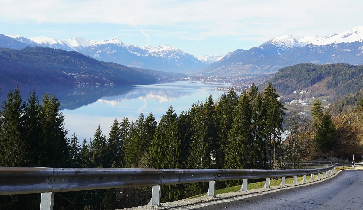 Millstätter See Mit Blick In Die Reißeck Und Kreuzeckgruppe, Kärnten