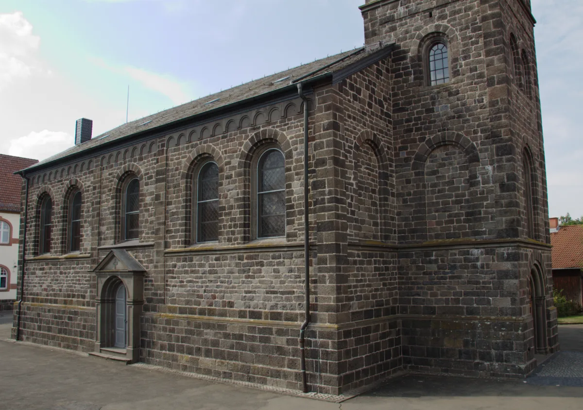 Muecke Nieder Ohmen Ev Kirche S