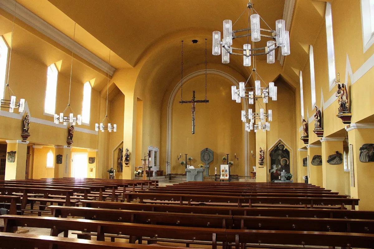 Püttlingen Ritterstrasse St. Bonifatius Innen 06