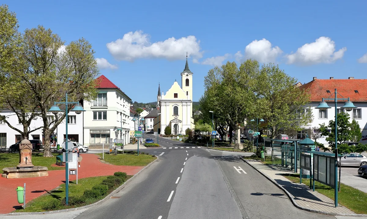 Rechnitz Hauptplatz (1)