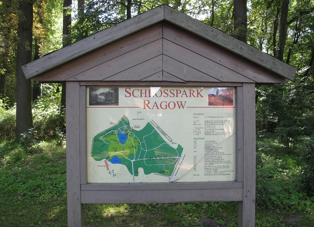 Schild Schlosspark Ragow (Ragow Merz)