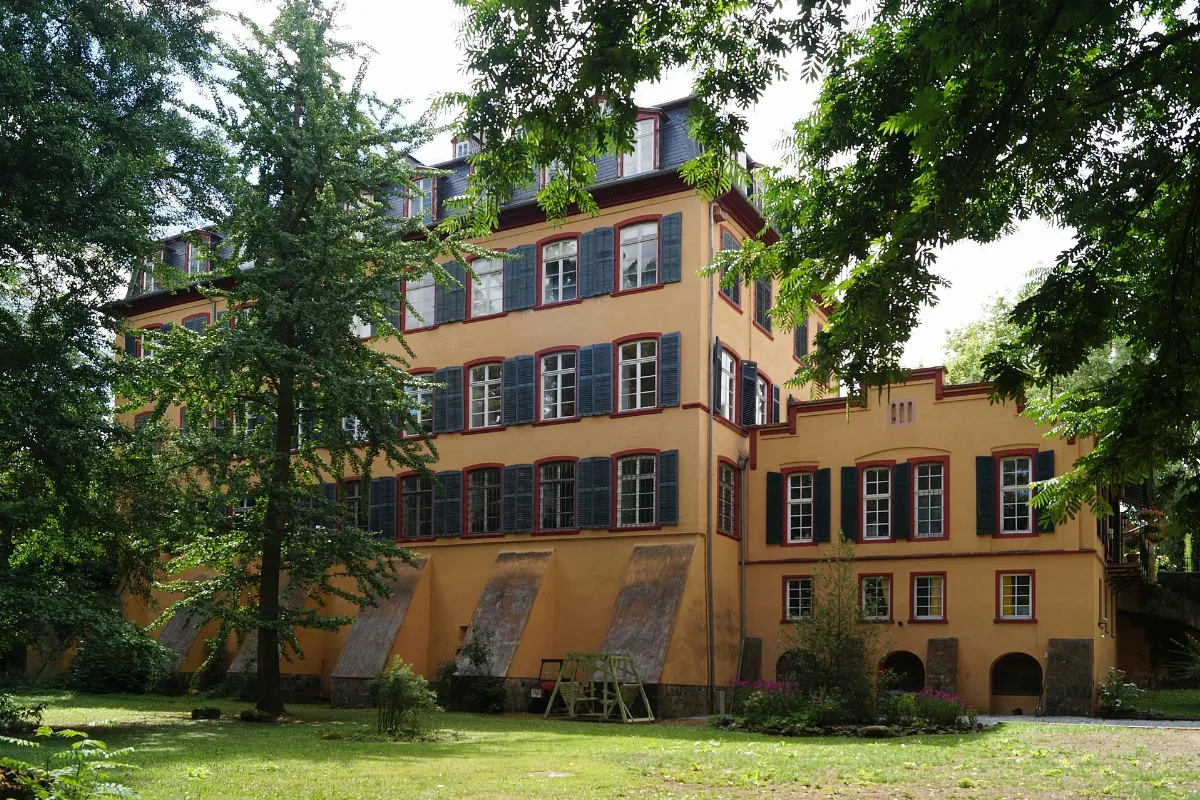 Schloss Assenheim Rueckseite 2015