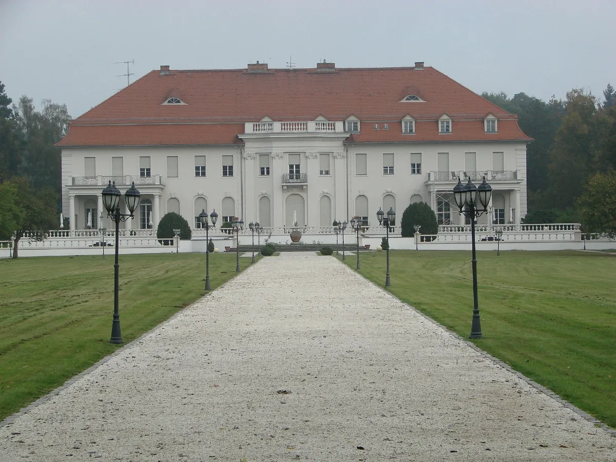 Schloss Bärenklau Heimstraße 11, Südansicht