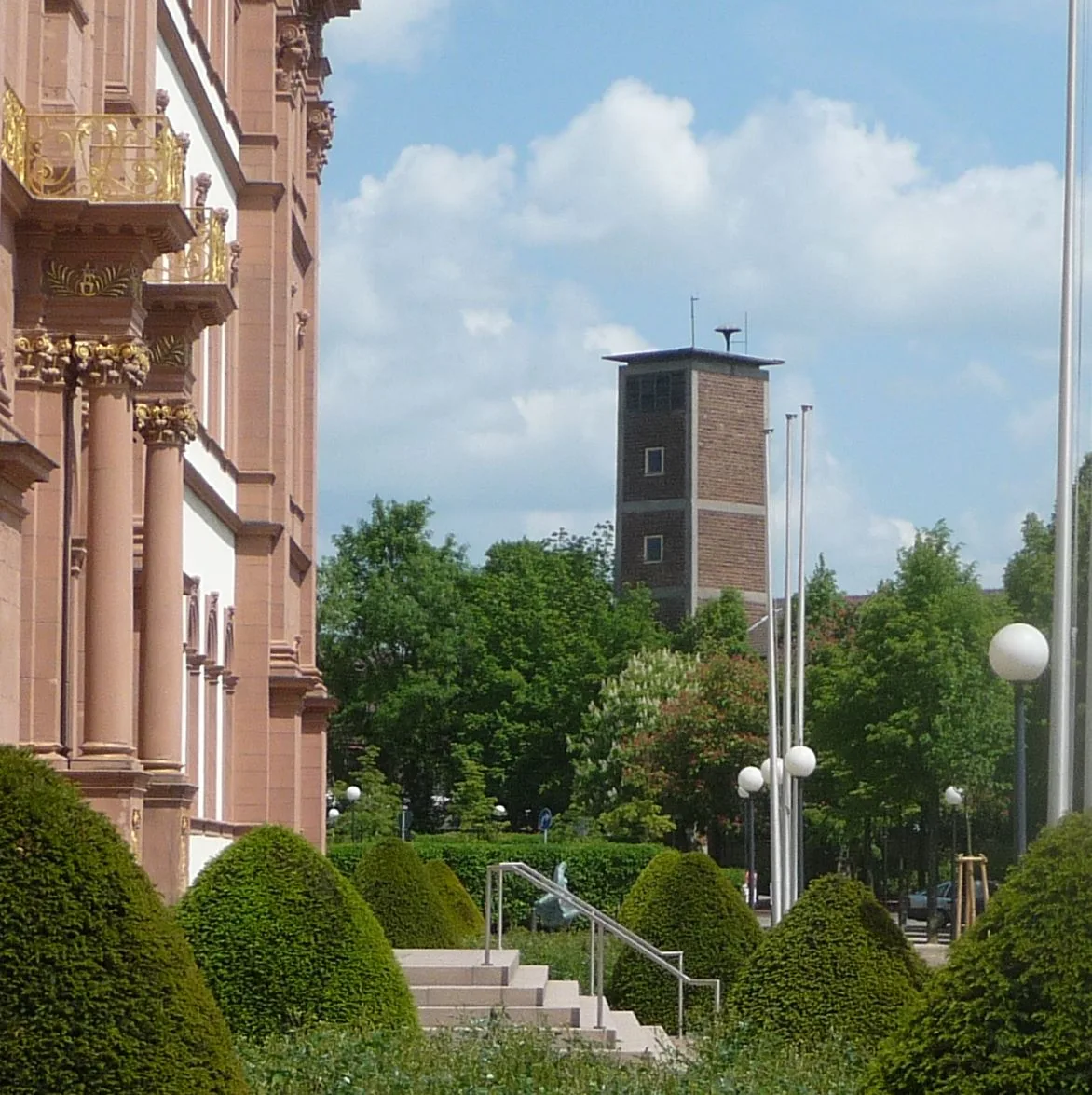 Schloss Und Feuerwehr Panoramio