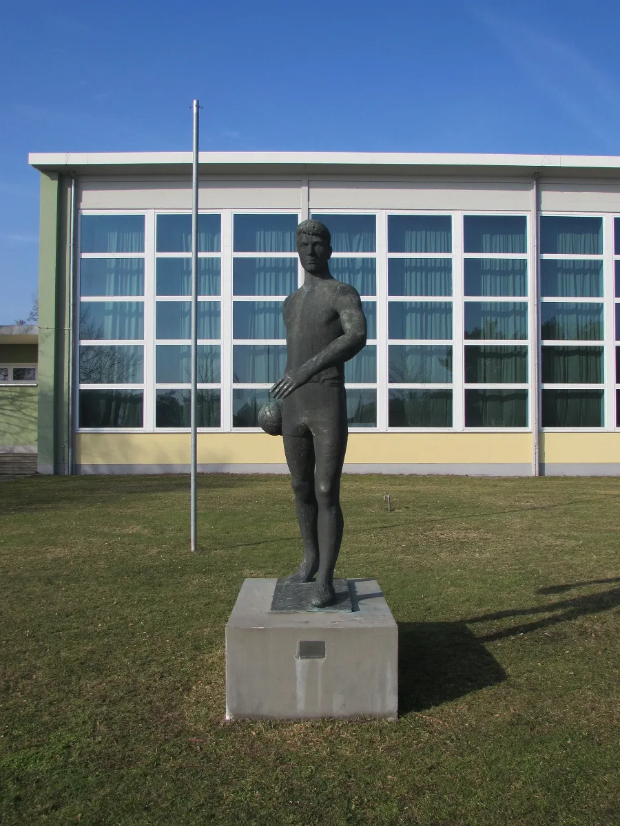 Siebenmeter Skulptur Premnitz
