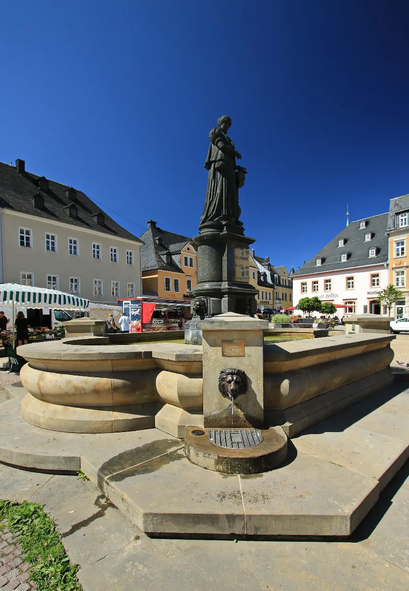 Uthmann Brunnen In Annaberg Buchholz, Sachsen 2H1A0682Wi
