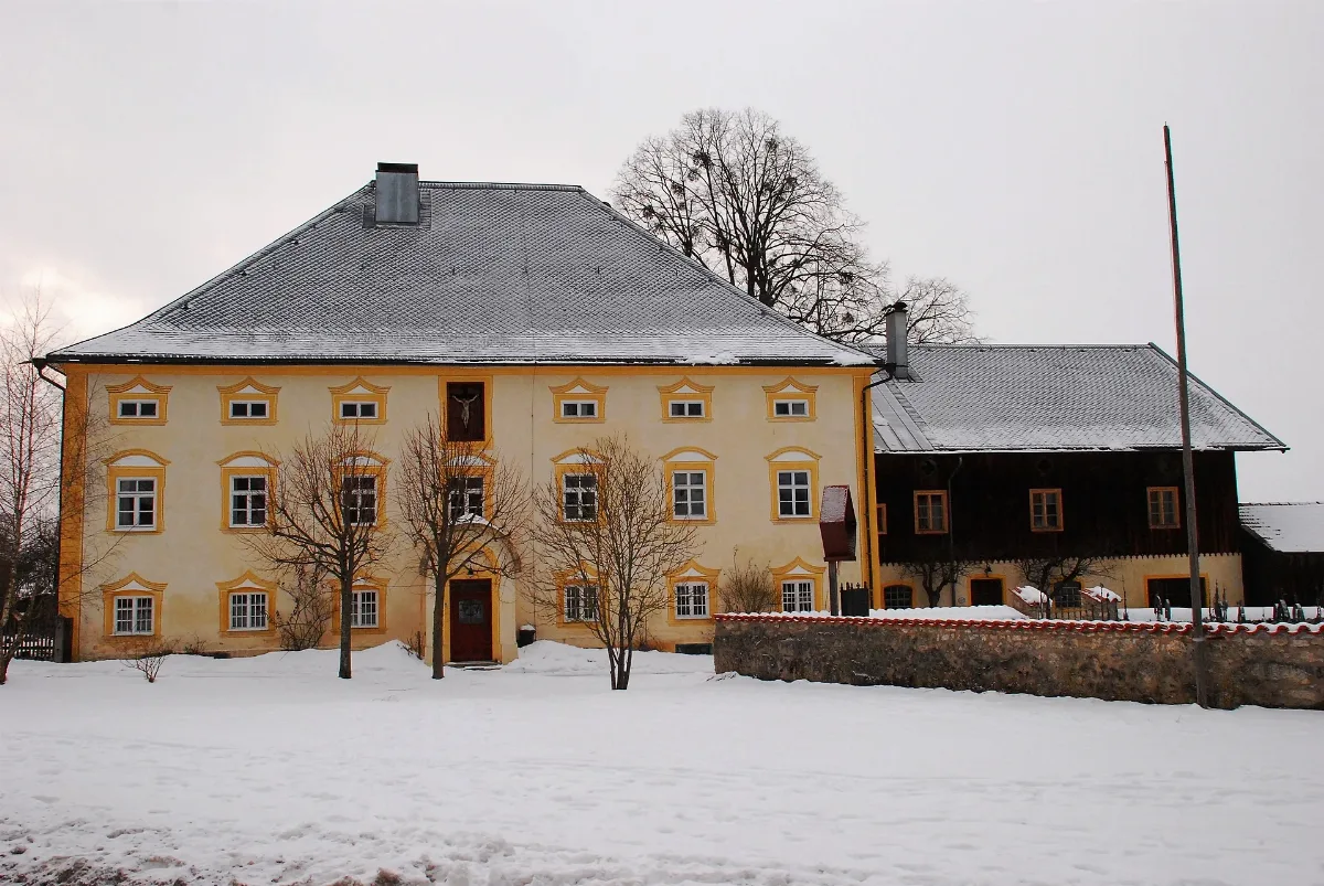Warngau Osterwarngau Pfarrhaus